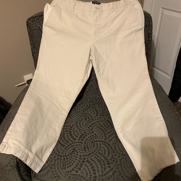 Chaps Mens Flat Front Khaki Pants, Size 40W x 32L, Color Stone, Worn Once - Picture 1 of 15